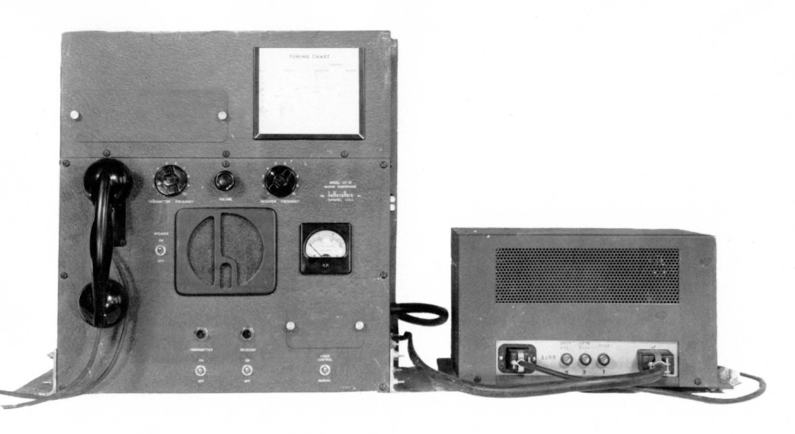 Photo of Hallicrafters HT-12 unit with power supply