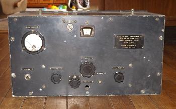Large gray radio receiver with dial, S-Meter and 4 knobs 